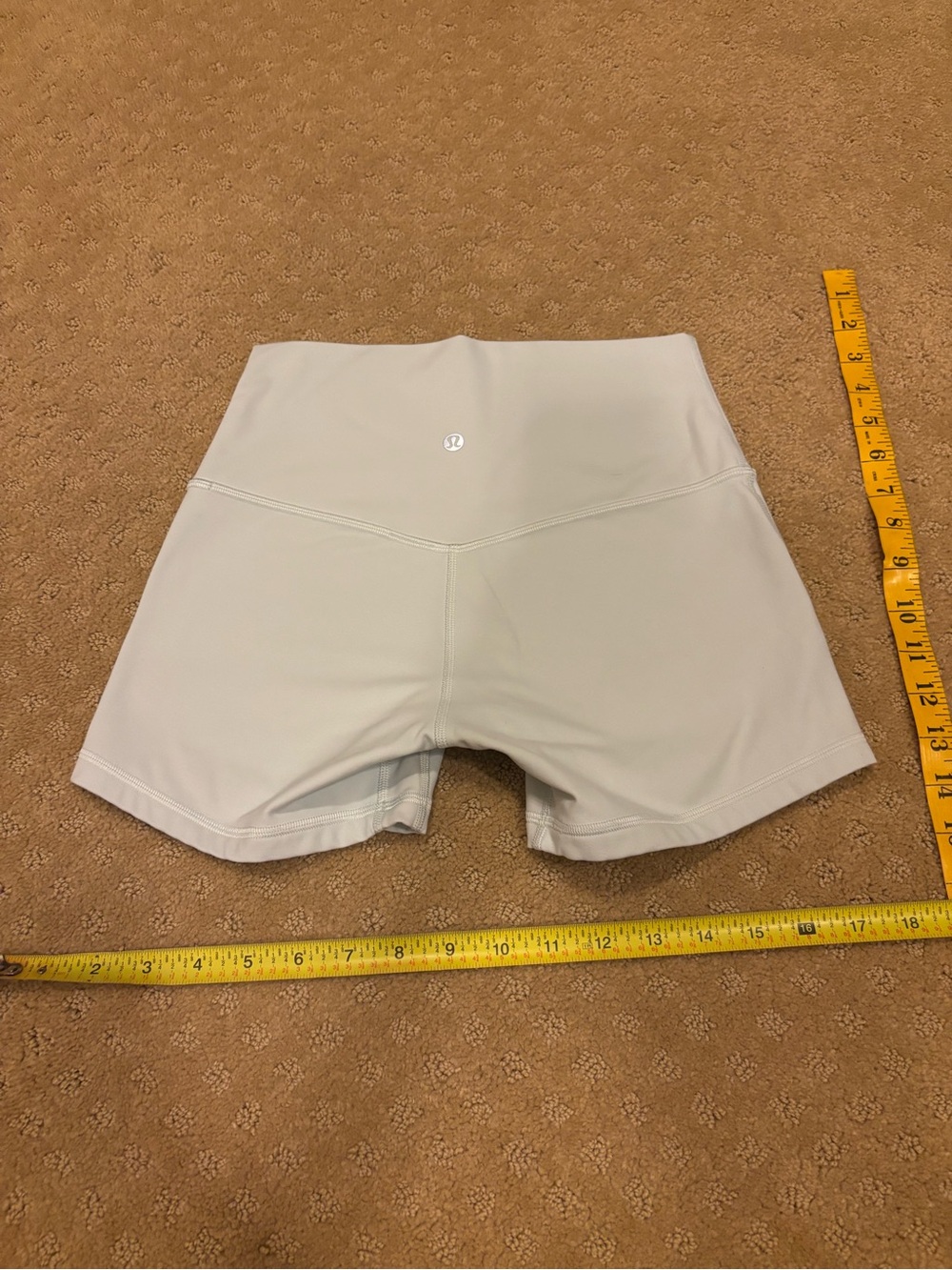 Lululemon Align High Rise Shorts 4” Size 6 Nulu Pale Blue Yoga Pilates